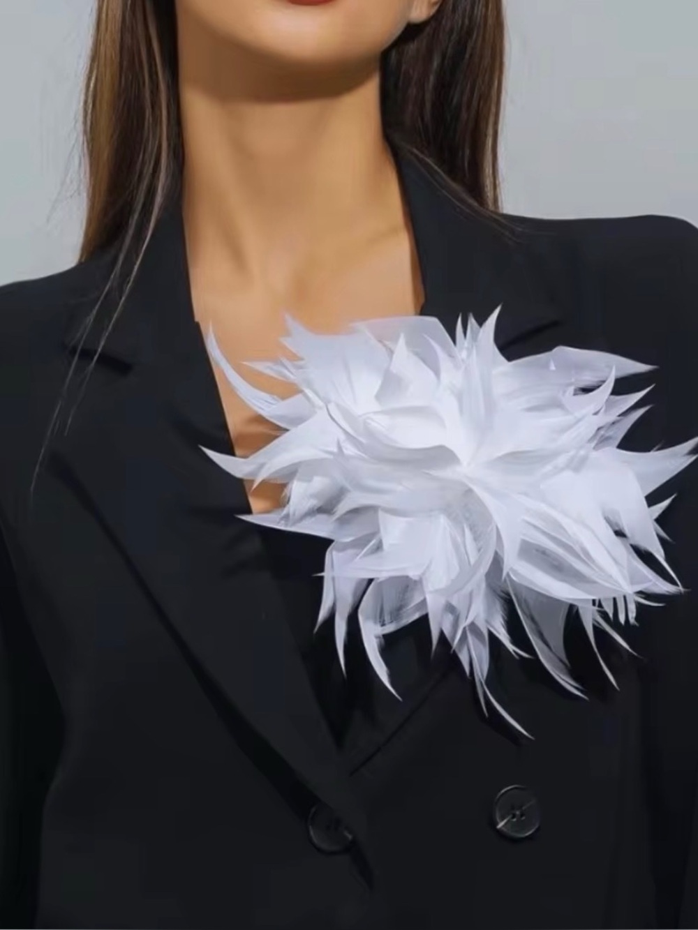 Italian Luxury Boutique White Feather Statement Brooch Elegant Couture Pin NWOT
